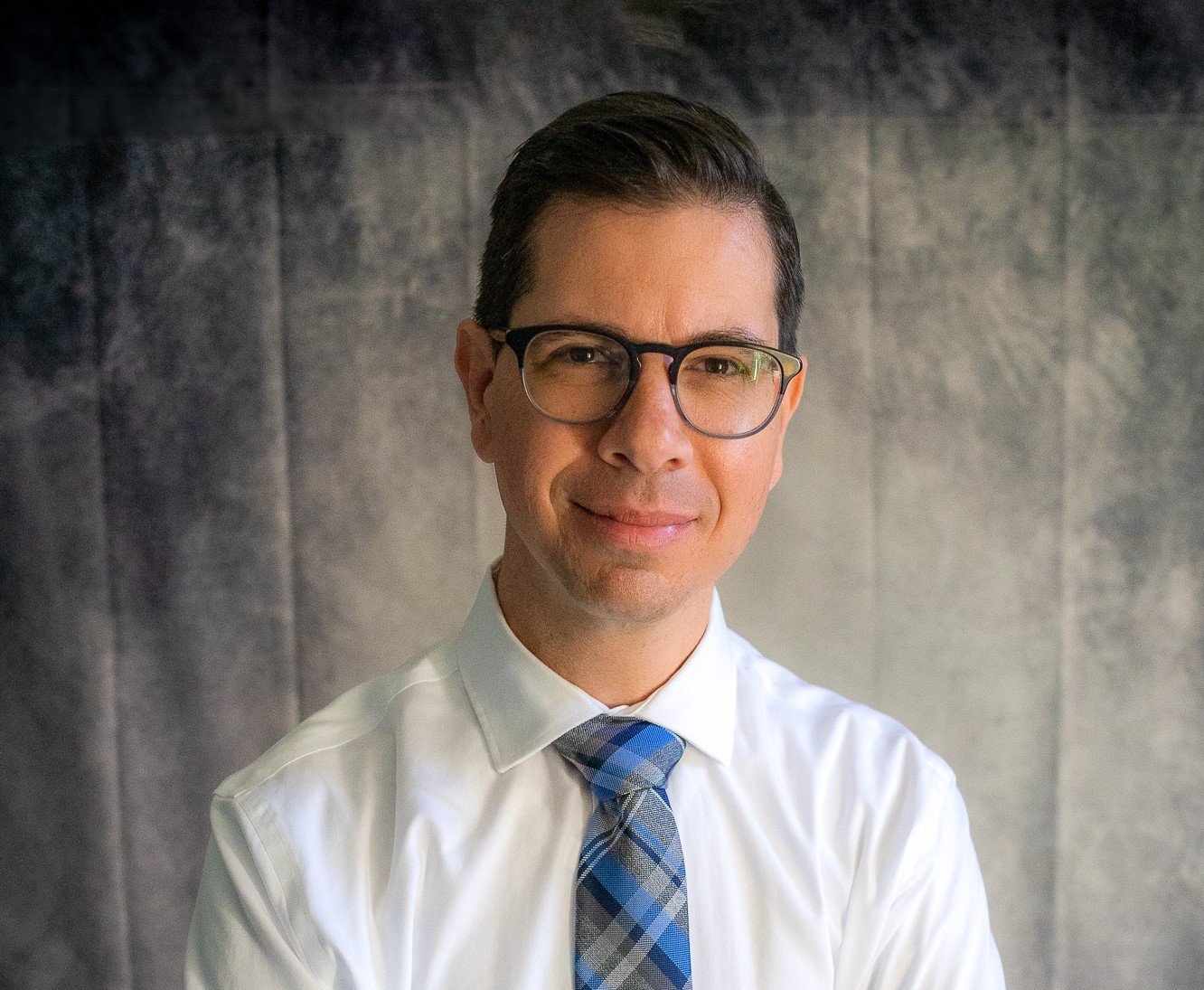 salois-8 headshot_non-retouched (1)-1